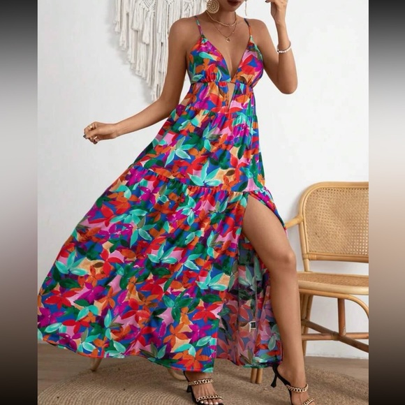 Boho floral print crisscross back maxi dress - Picture 2 of 6